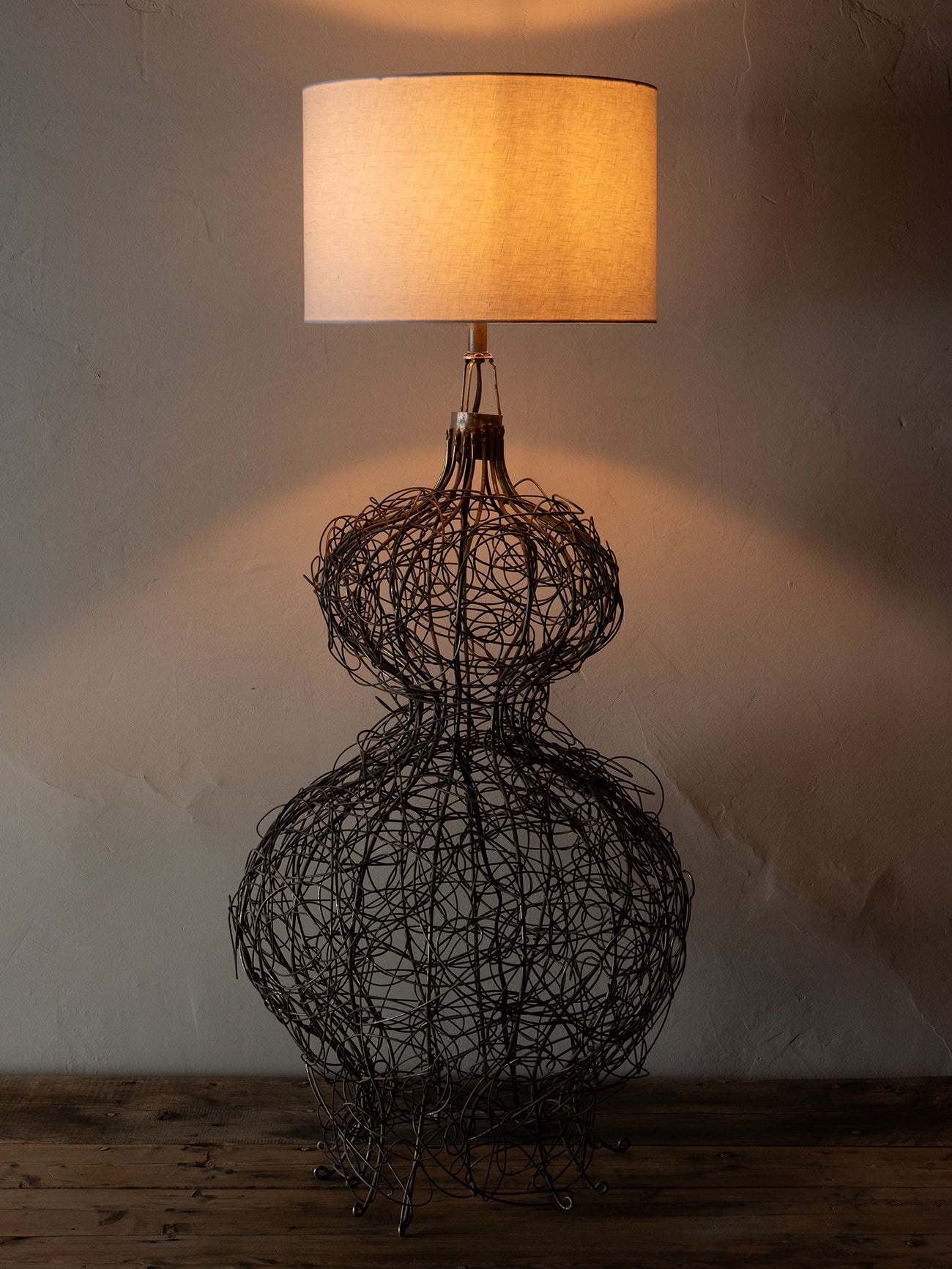 Wireform Brutalist Lamp