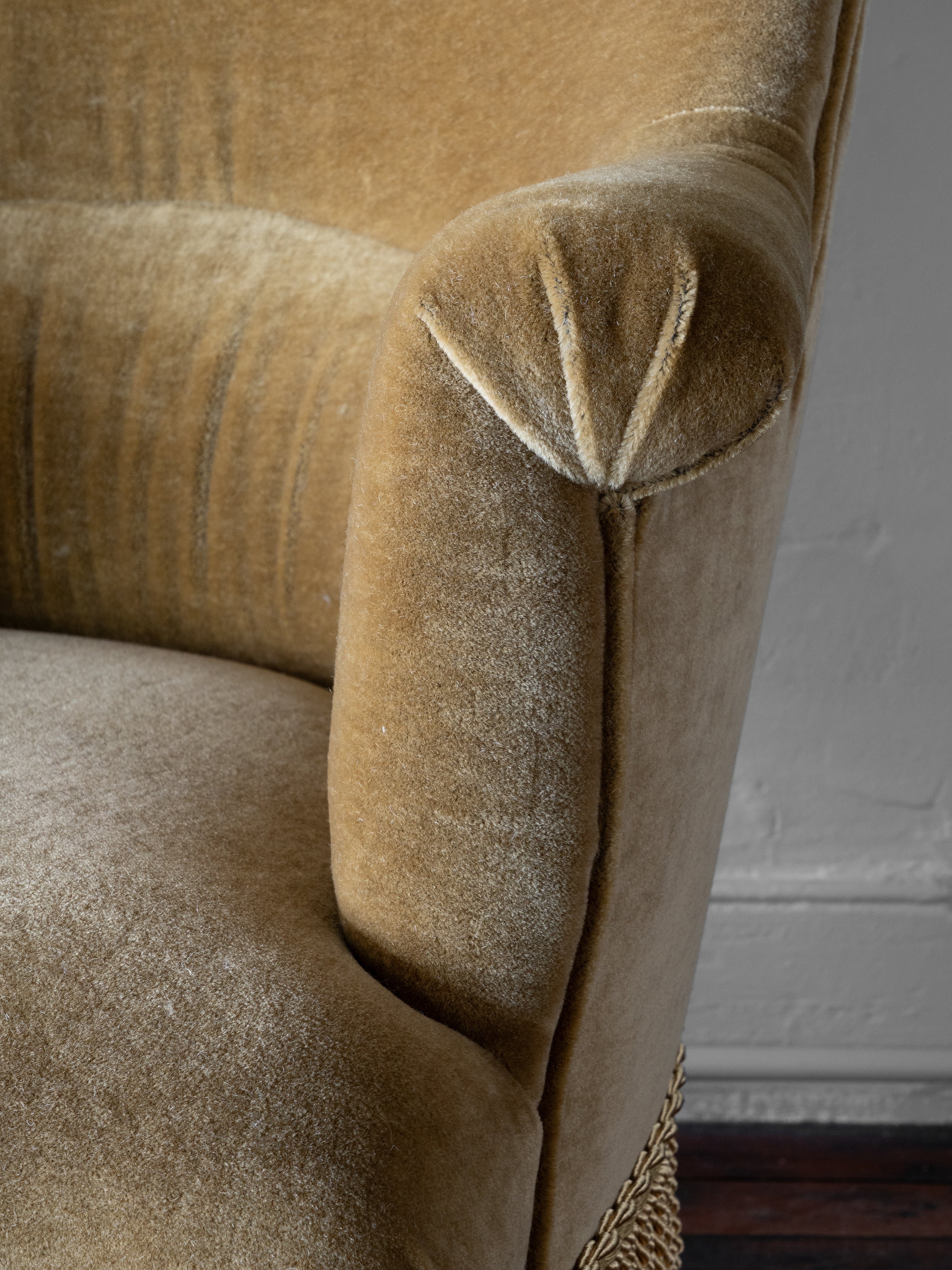19th C. French Crapaud Chair in Camel Mohair